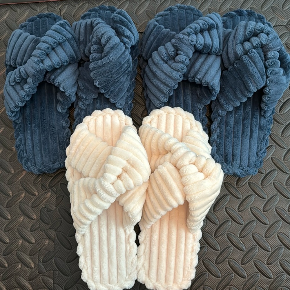 Women’s Slippers